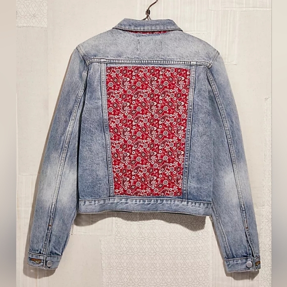 Jean Jacket Classic with Bandana Patch - Picture 3 of 15